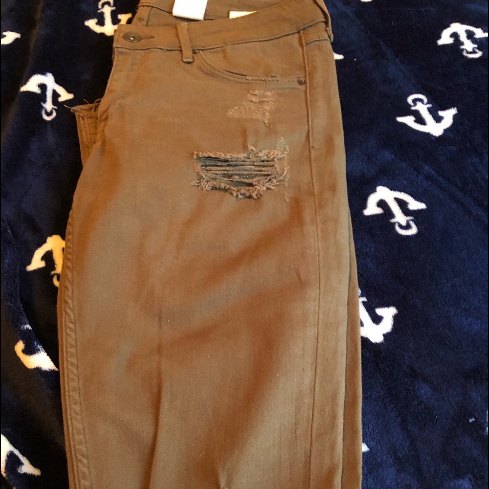 Men’s super skinny legs jean by H&M in Olive Green